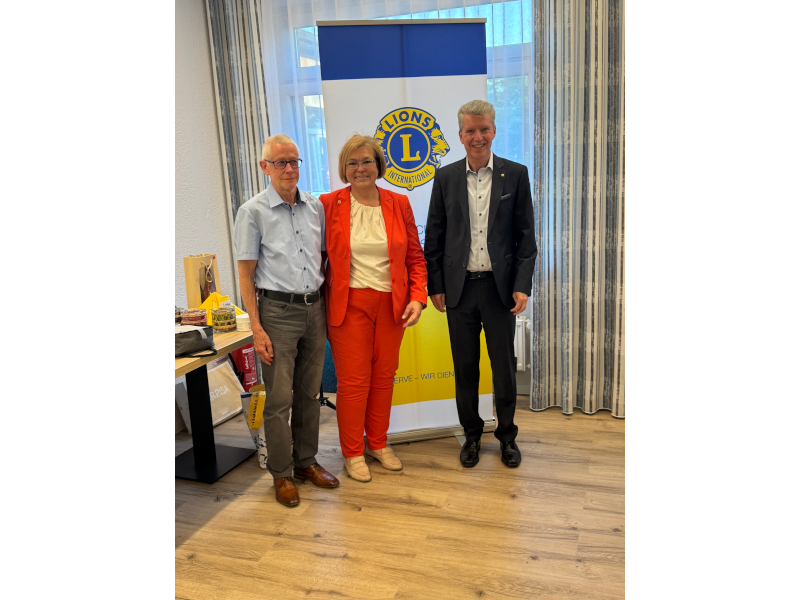 Foto (Lions Club) v.l.n.r.: Eberhard Aurand, Sabine Bächle-Scholz, Thomas Wolf